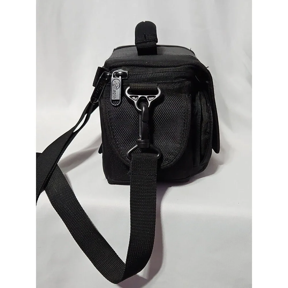 LowePro LP107 Protective Camera Shoulder Strap Bag Padded Carrying Case BK 8x5x5